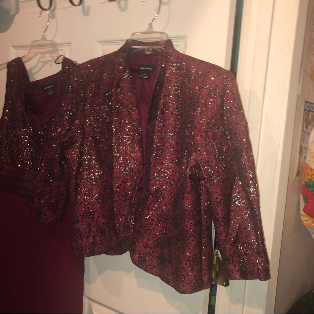 Formal Dress - Picture 4 of 5